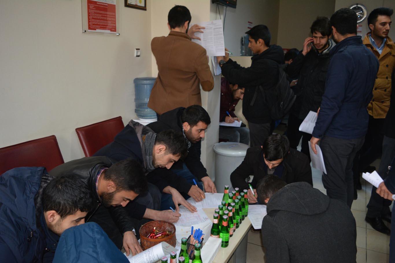 HÜDA PAR Gençlik Kolları'ndan kan bağışı HÜDA PAR Gençlik Kolları'ndan kan bağışı